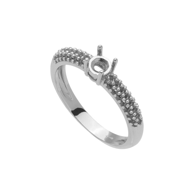 ASP 09 Anello dritto 4 griffe a filo gambo sgriffato.