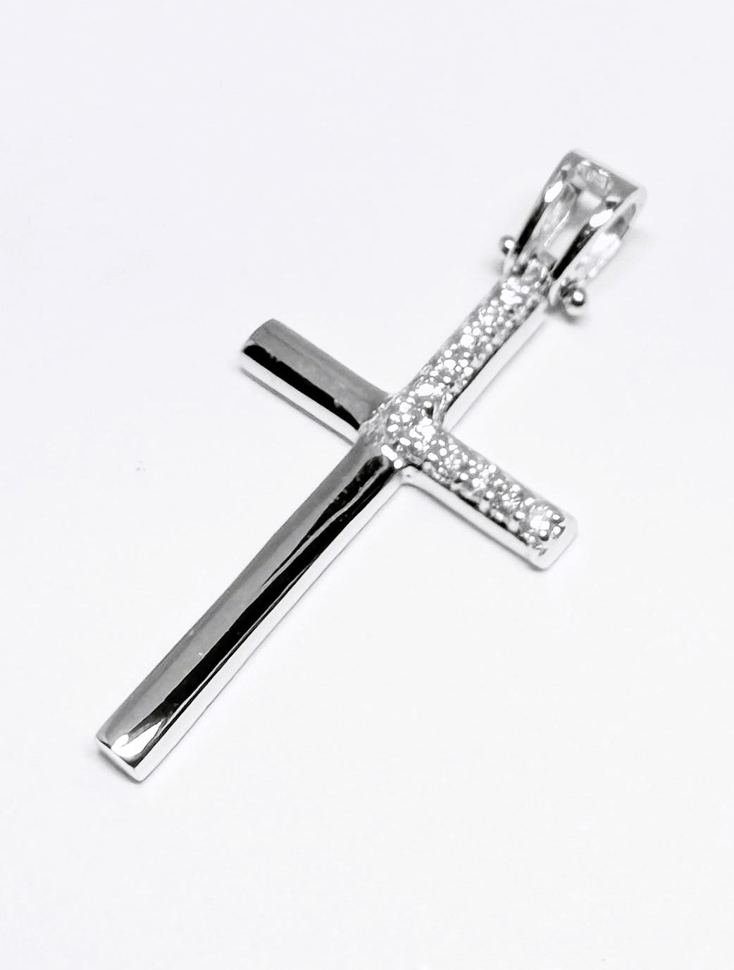 CRU 02 Croce uomo fantasia. Altezza cm 3.2